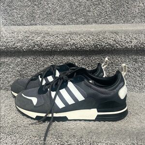ZX 700 HD Lace Up Sneakers 👟
